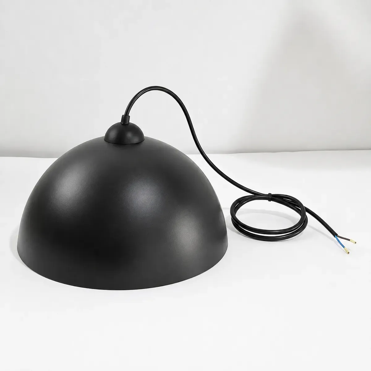 Lámpara Colgante Media Esfera Negra Interior Dorado 25cm - Imagen 5